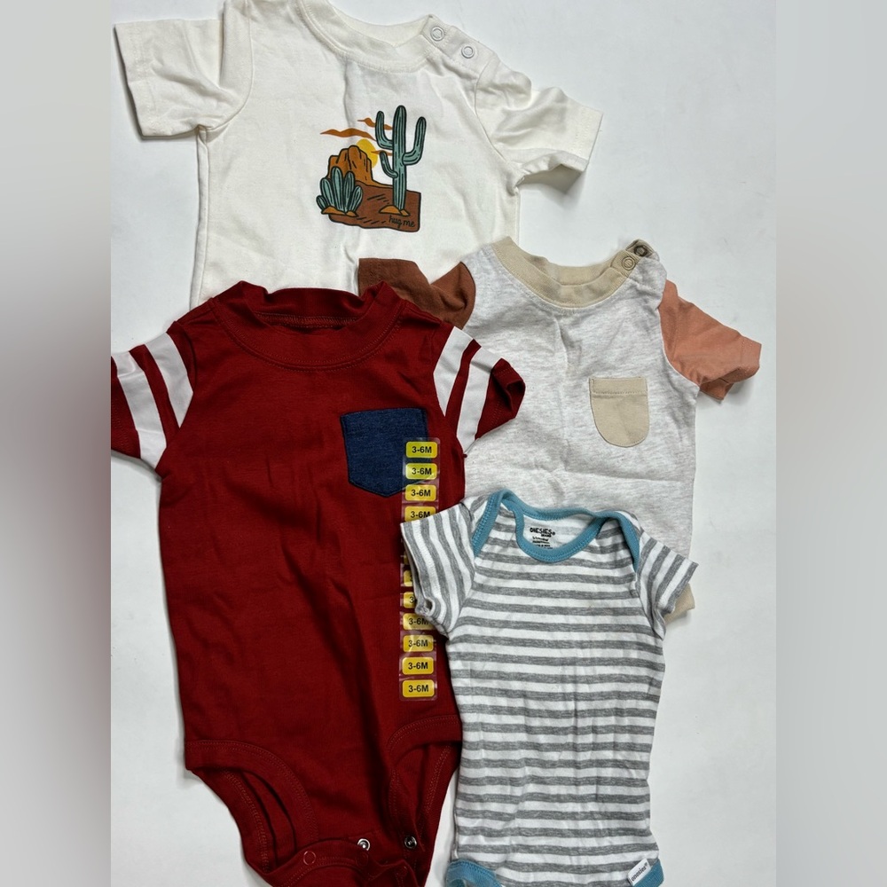 Baby Boy Onesies Set Size 0-3M & 6M (4 Onesies)